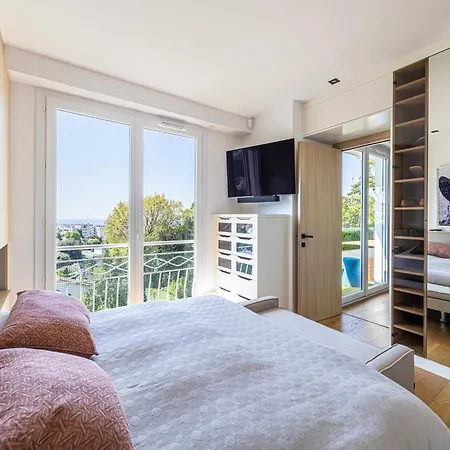 Modern Flat With Sea View - Ac- 2br- 4p - Appartement