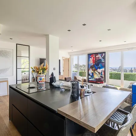 Modern Flat With Sea View - Ac- 2br- 4p - Appartement *